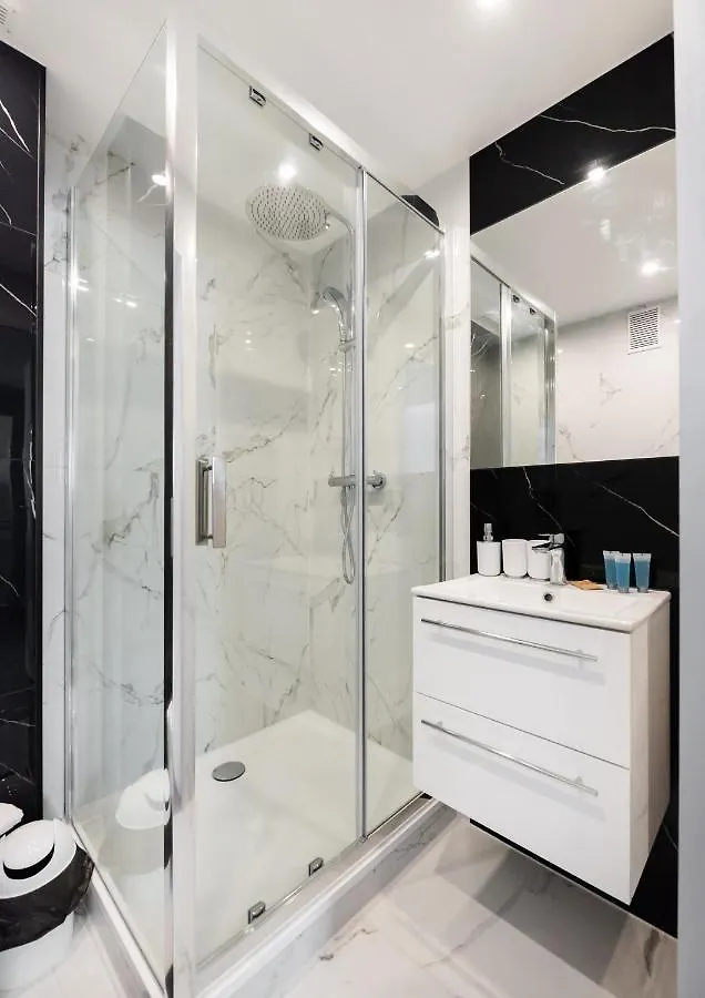 Wasilkowskiego Luxury Apartment Warsaw